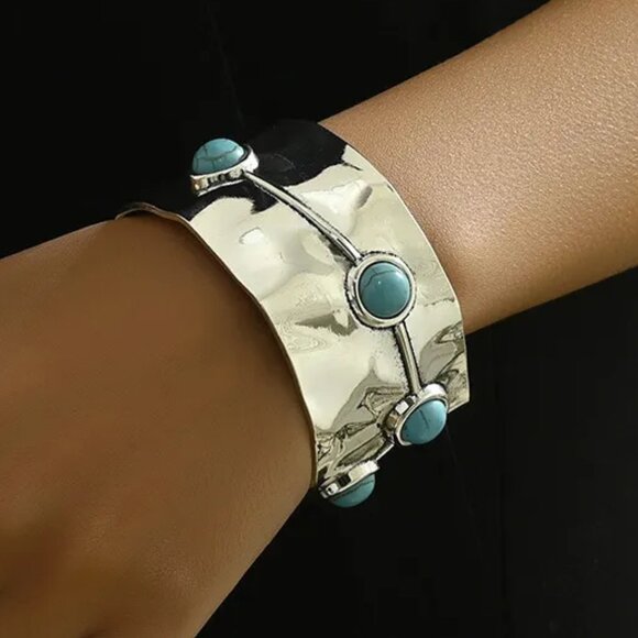 Turquoise Hammered Bangle Boho Festival Western Concho Silver Cuff Bracelet - Picture 1 of 13